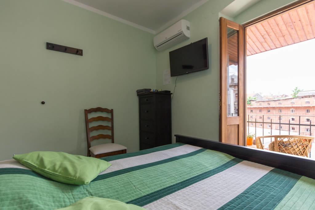 Hostel Kvarner- Private Rooms & Dorms Rijeka Exterior foto